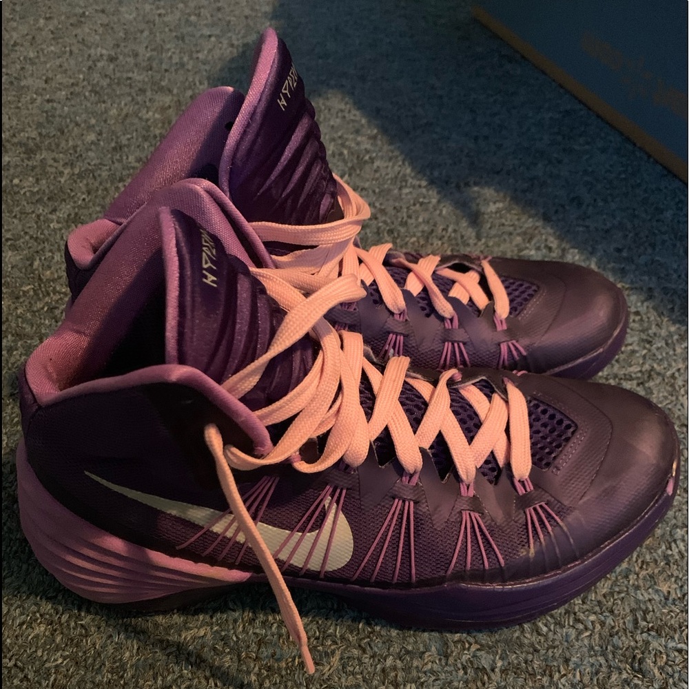Nike Hyperdunk - Picture 2 of 5